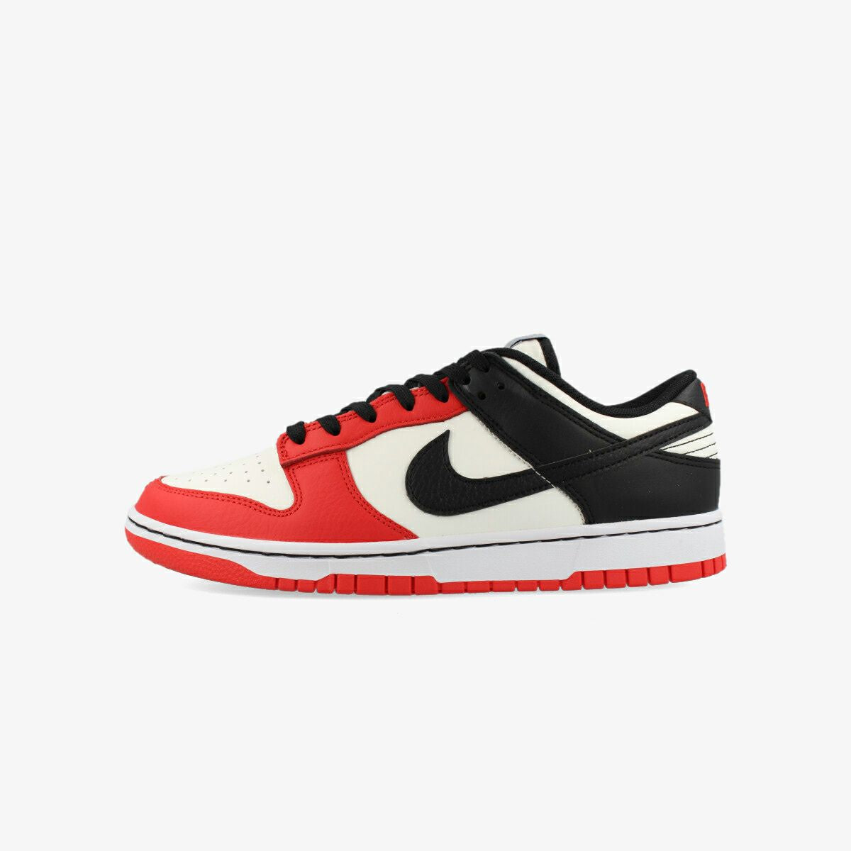 NIKE DUNK LOW RETRO EMB SAIL/BLACK/CHILE RED/WHITE [NBA] dd3363