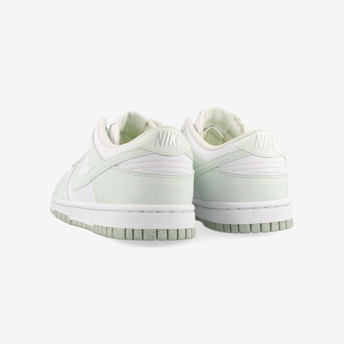 NIKE WMNS DUNK LOW NEXT NATURE WHITE/BARELY GREEN