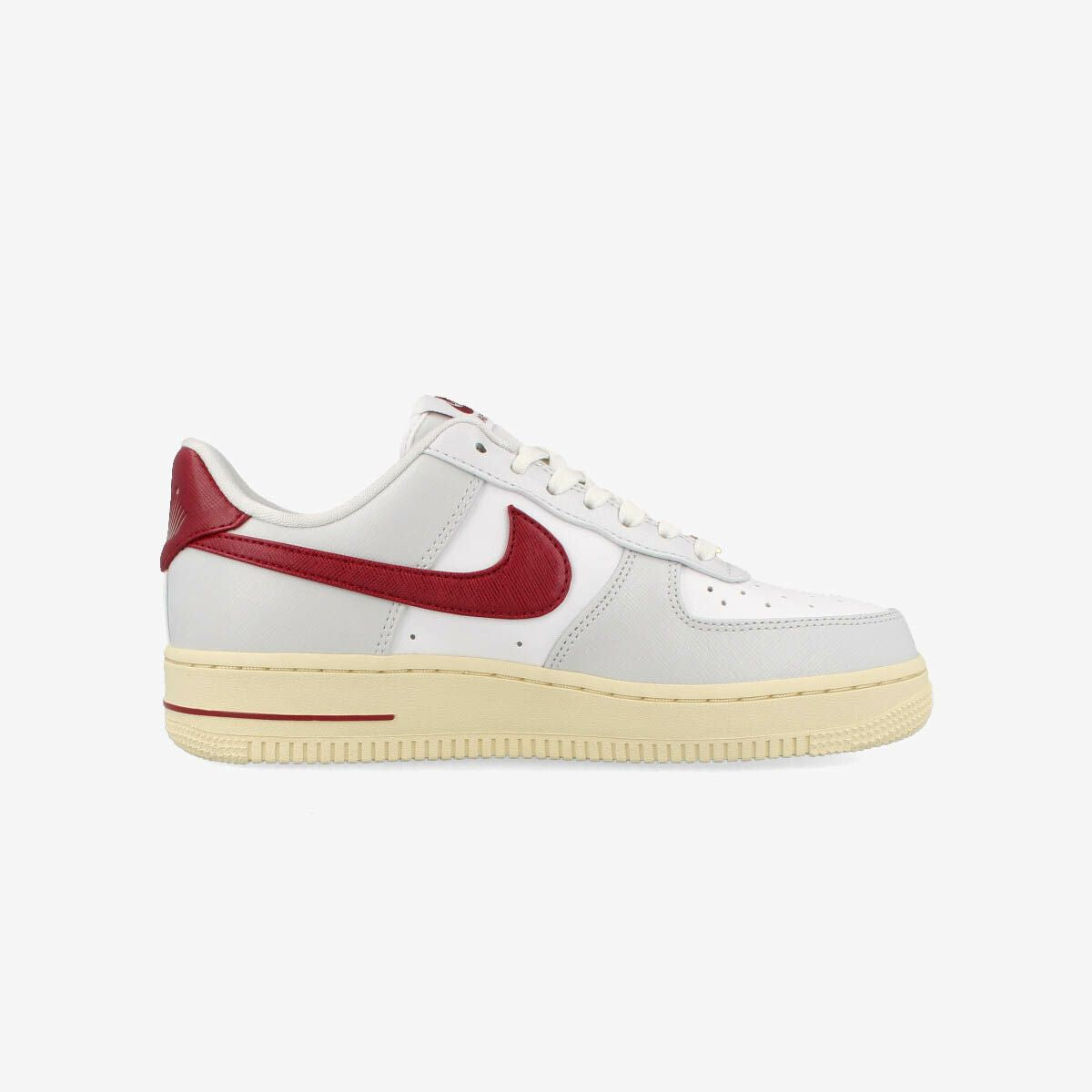 NIKE WMNS AIR FORCE 1 '07 SE PHOTON DUST/TEAM RED/SUMMIT WHITE