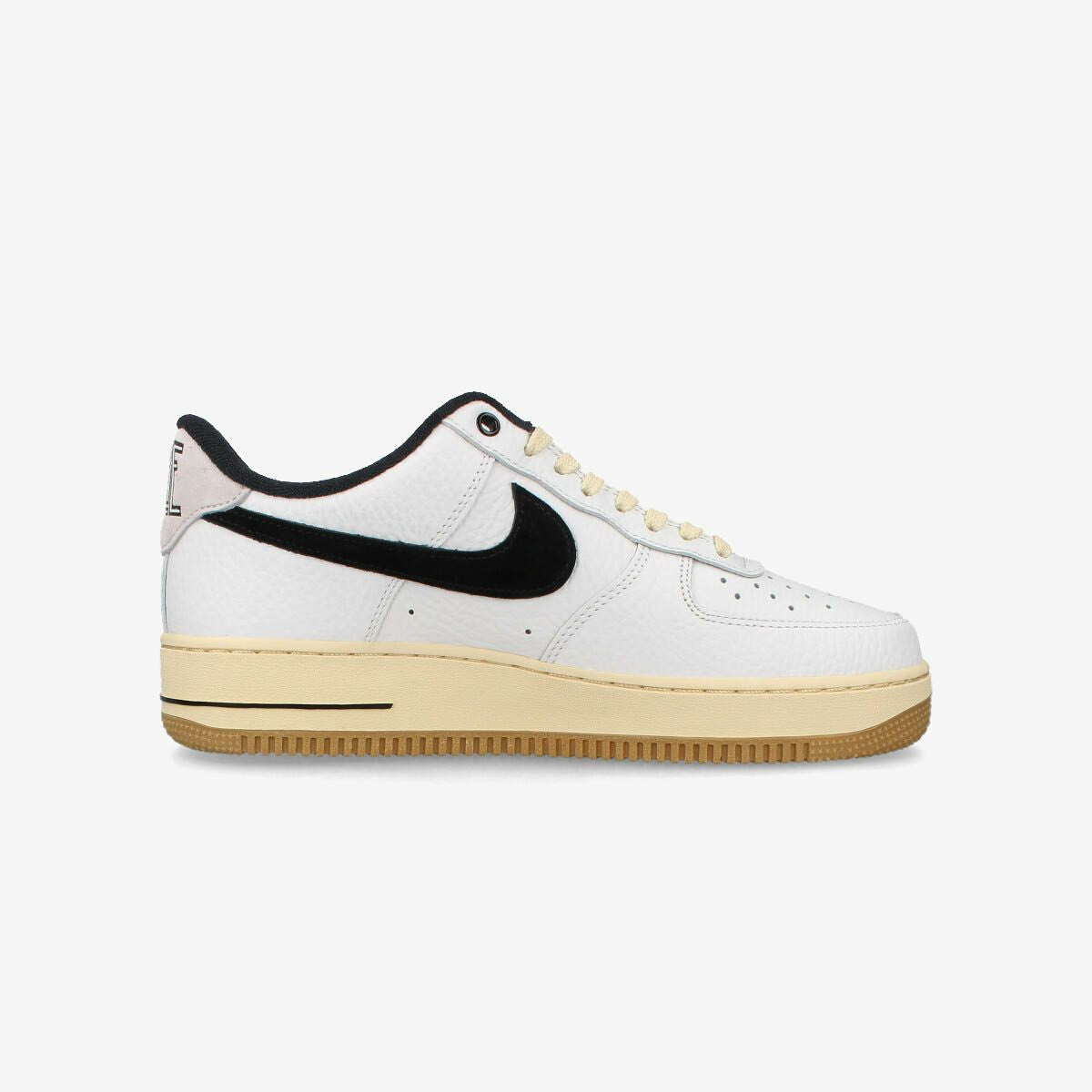 NIKE WMNS AIR FORCE 1 '07 LX SUMMIT WHITE/BLACK/MUSLIN 【COMMAND