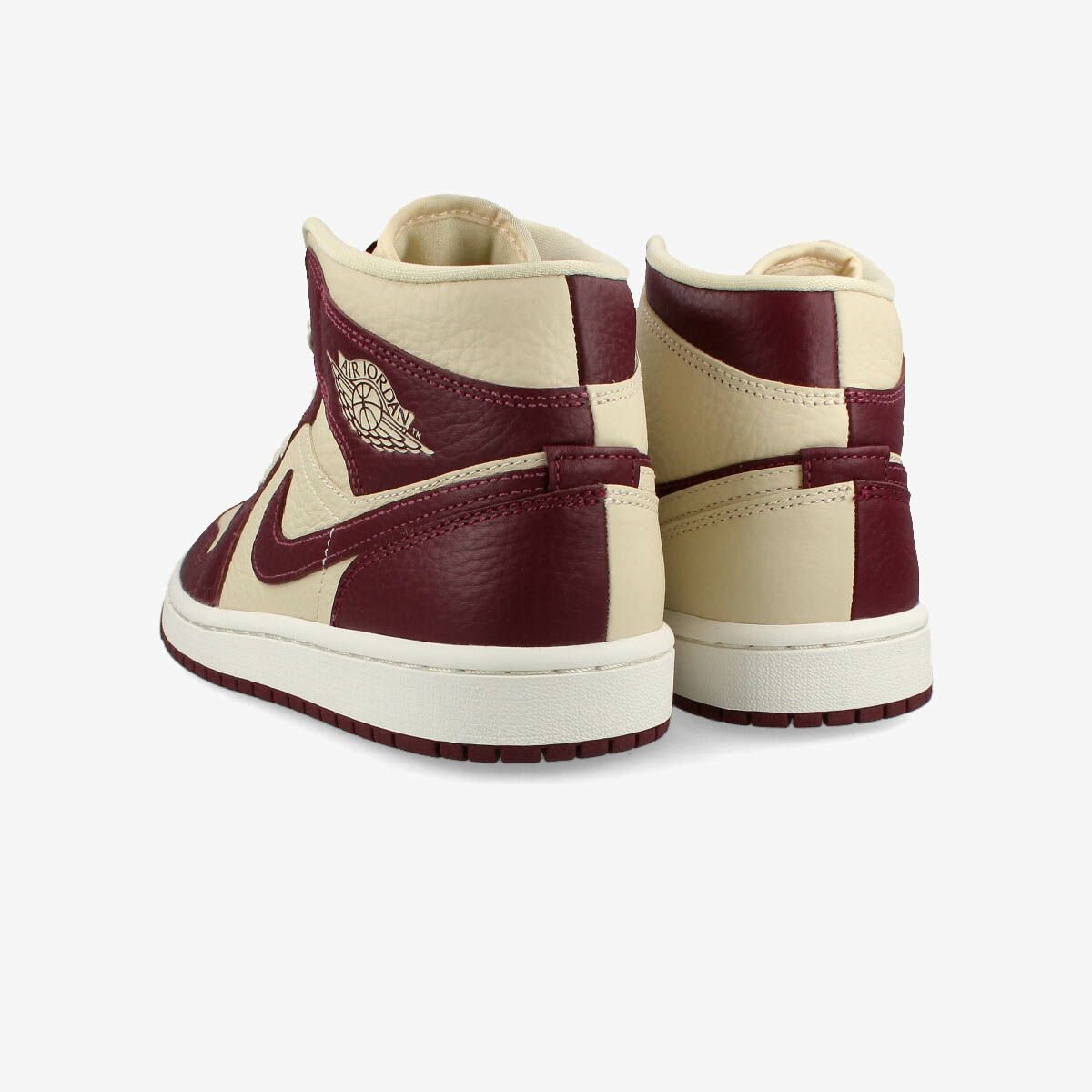 NIKE WMNS AIR JORDAN 1 MID SE BEACH/CHERRYWOOD RED