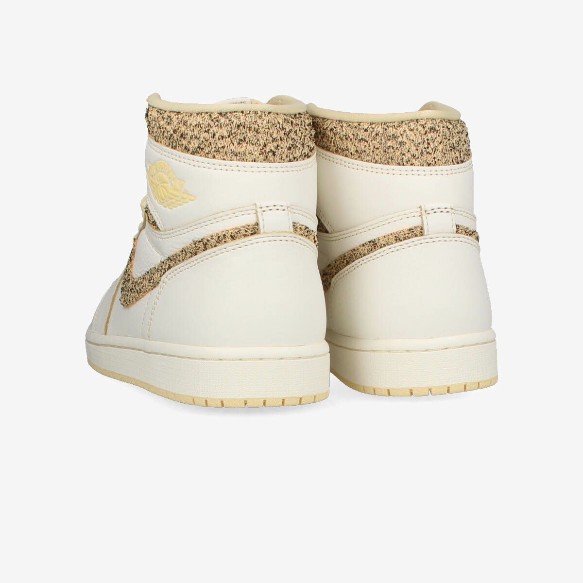 NIKE AIR JORDAN 1 RETRO HIGH OG [VIBRATIONS OF NAIJA] SAIL/PALE VANILL