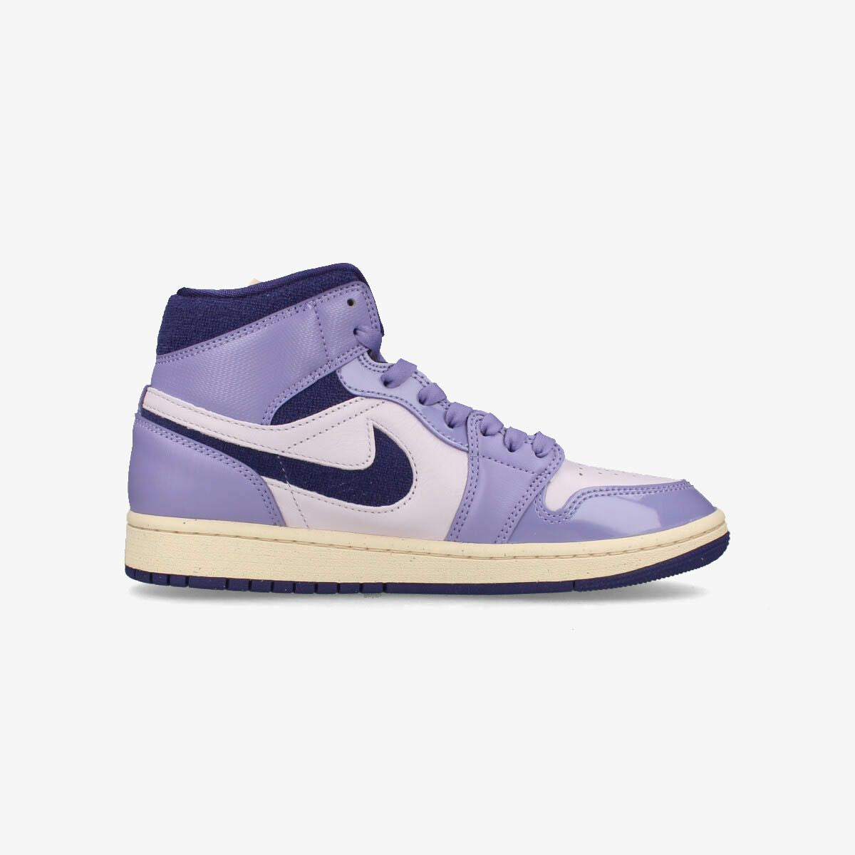 NIKE WMNS AIR JORDAN 1 MID SE SKY J LIGHT PURPLE/BARELY GRAPE