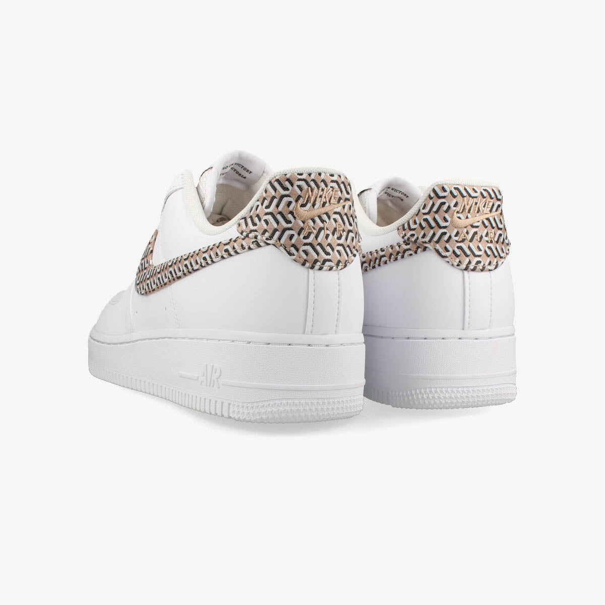 NIKE WMNS AIR FORCE 1 '07 LX 【UNITED IN VICTORY】 WHITE