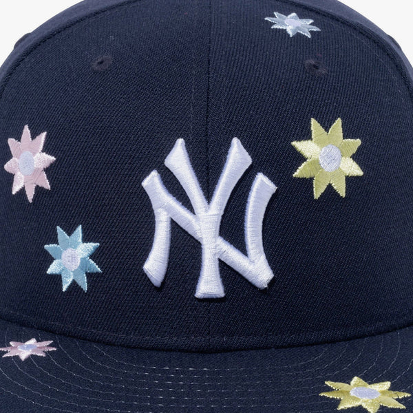 NEW ERA 59FIFTY FLOWER EMBROIDERY NEW YORK YANKEES NAVY