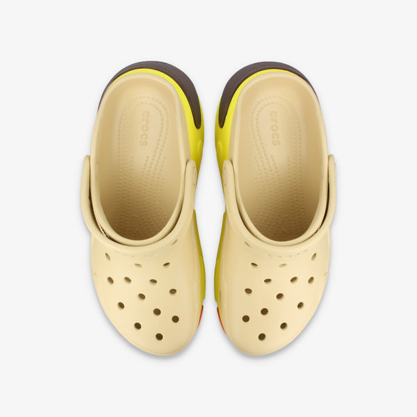 CROCS BUBBLE CRUSH CLOG SESAME