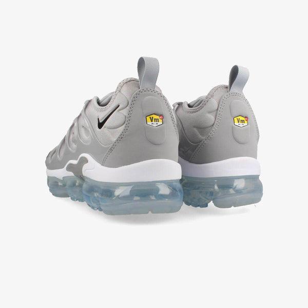 NIKE AIR VAPORMAX PLUS WOLF GREY/BLACK/WHITE