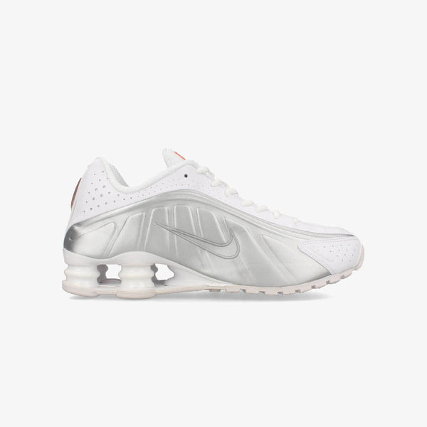 NIKE WMNS SHOX R4 WHITE/WHITE/METALLIC SILVER