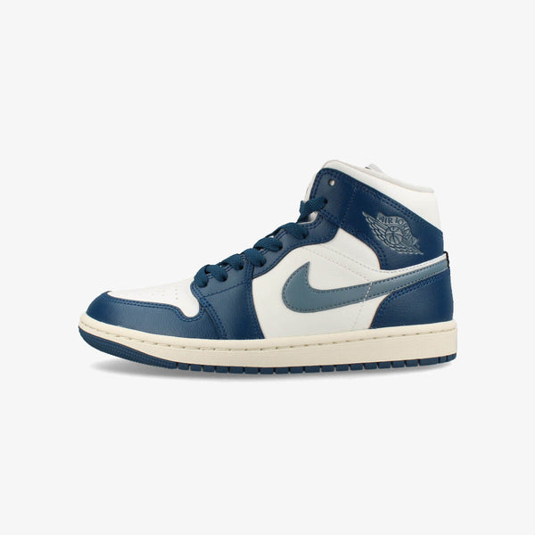 NIKE WMNS AIR JORDAN 1 MID FRENCH BLUE/OZONE BLUE/SAIL