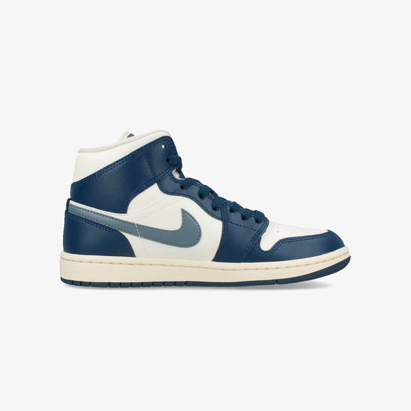 NIKE WMNS AIR JORDAN 1 MID FRENCH BLUE/OZONE BLUE/SAIL