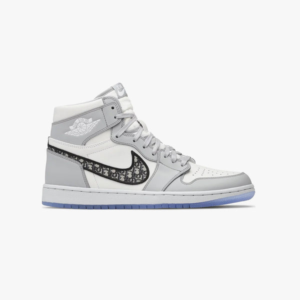 NIKE AIR JORDAN 1 HIGH OG × DIOR WOLF GREY/SAIL/BLACK/WHITE