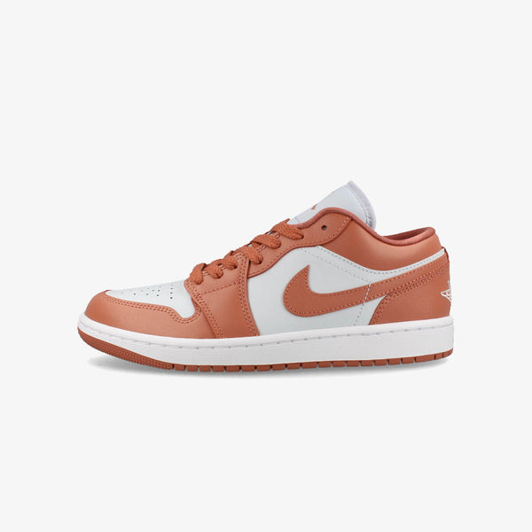 NIKE WMNS AIR JORDAN 1 LOW PURE PLATINUM/WHITE/SKY J ORANGE