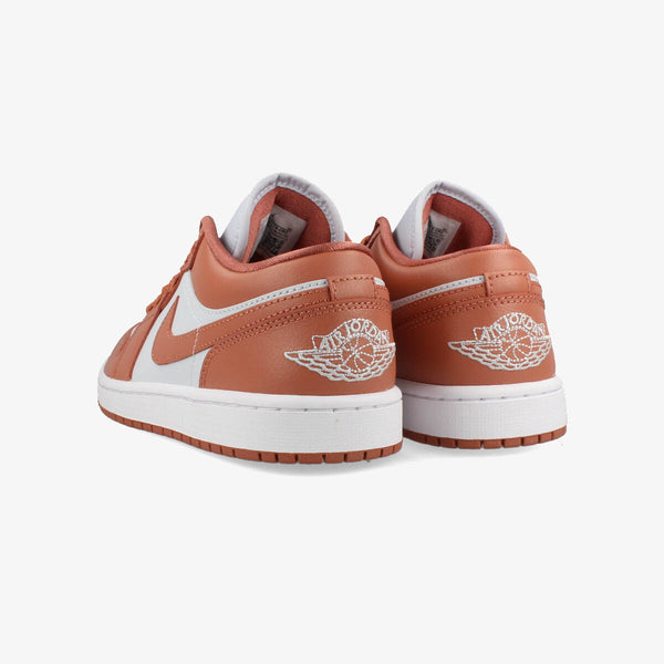 NIKE WMNS AIR JORDAN 1 LOW PURE PLATINUM/WHITE/SKY J ORANGE