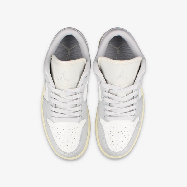 NIKE WMNS AIR JORDAN 1 LOW SAIL/NEUTRAL GREY/COCONUT MILK