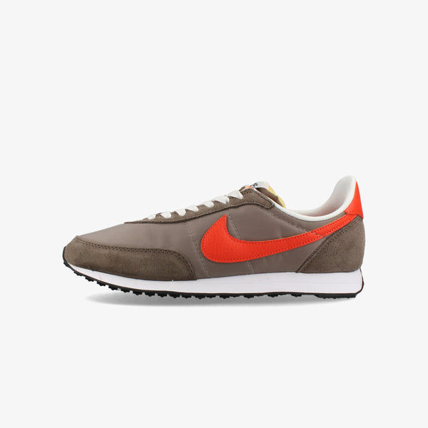 NIKE WAFFLE TRAINER 2 MOON FOSSIL/TEAM ORANGE