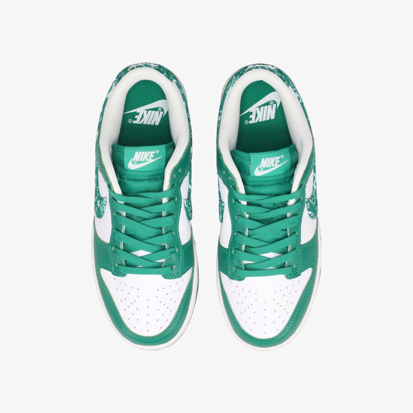 NIKE WMNS DUNK LOW ESSENTIAL 【GREEN PAISLEY】 WHITE/MALACHITE/WHITE/MALACHITE