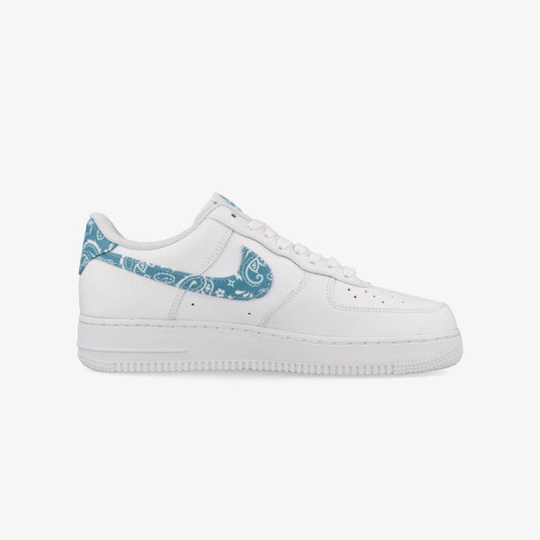 NIKE WMNS AIR FORCE 1 '07 ESSENTIALS WHITE/WORN BLUE/WHITE/WHITE 【PAISLEY】