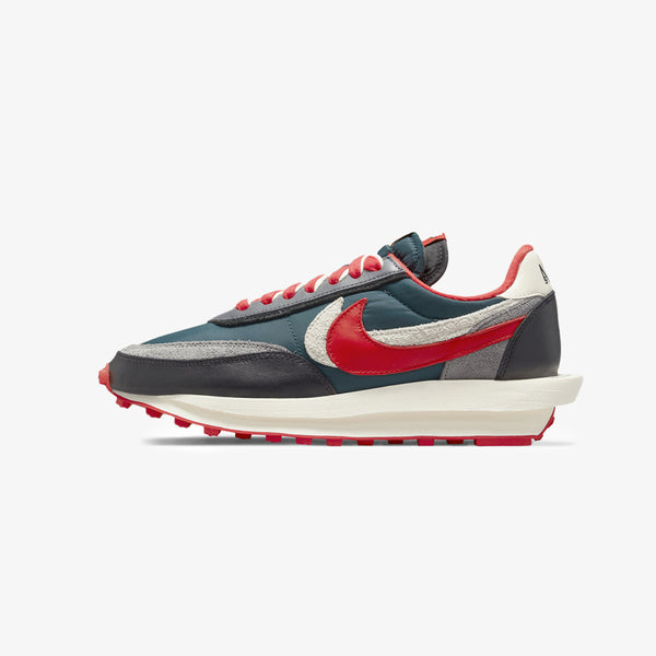 NIKE LD WAFFLE SU MIDNIGHT SPRUCE/UNIVERSITY RED 【SACAI】【UNDERCOVER】