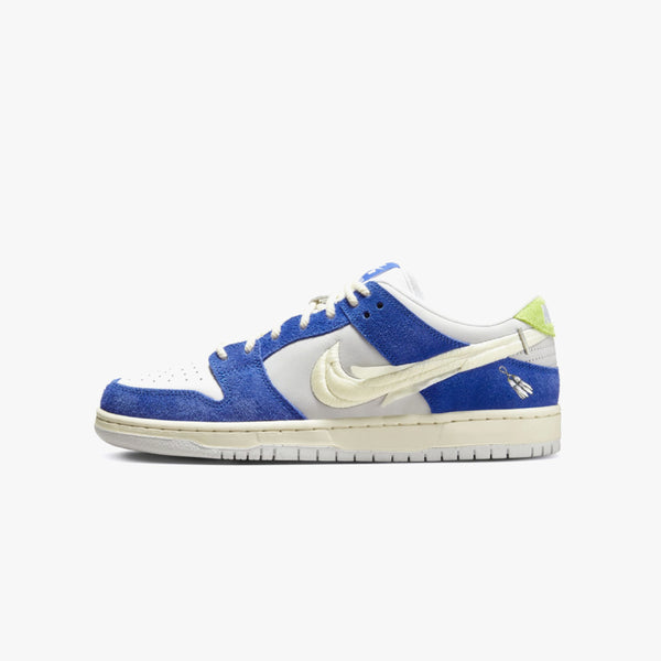 NIKE SB DUNK LOW × FLY STREETWEAR 【Gardenia】 GAME ROYAL/SAIL/GREY FOG