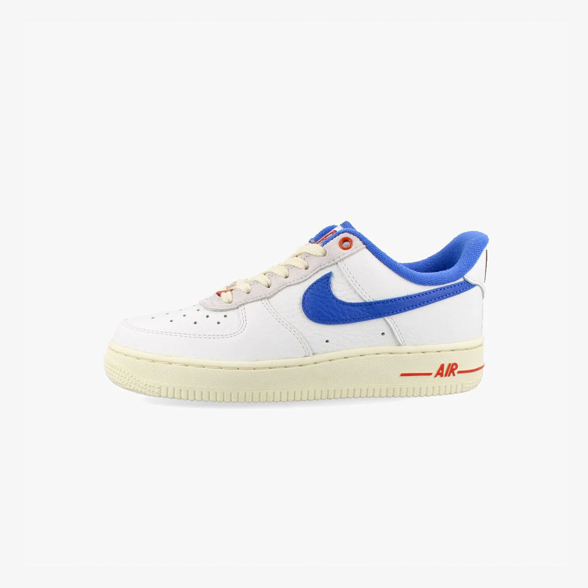 NIKE WMNS AIR FORCE 1 '07 LX SUMMIT WHITE/HYPER ROYAL/PICANTE RED 