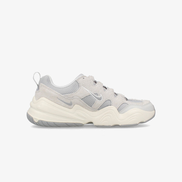 NIKE WMNS TECH HERA PHOTON DUST/SAIL/WHITE/WOLF GREY