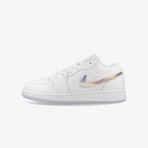 NIKE AIR JORDAN 1 LOW SE GS WHITE/ICE BLUE/SUMMIT WHITE