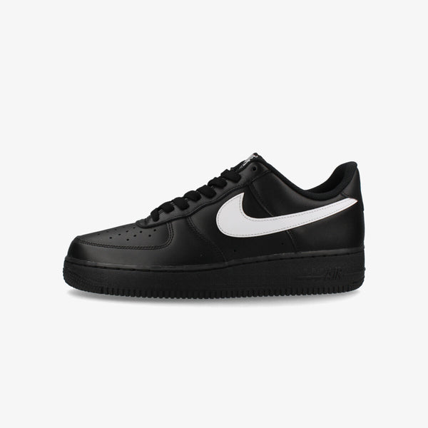 NIKE AIR FORCE 1 '07 BLACK/WHITE/BLACK