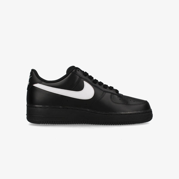 NIKE AIR FORCE 1 '07 BLACK/WHITE/BLACK