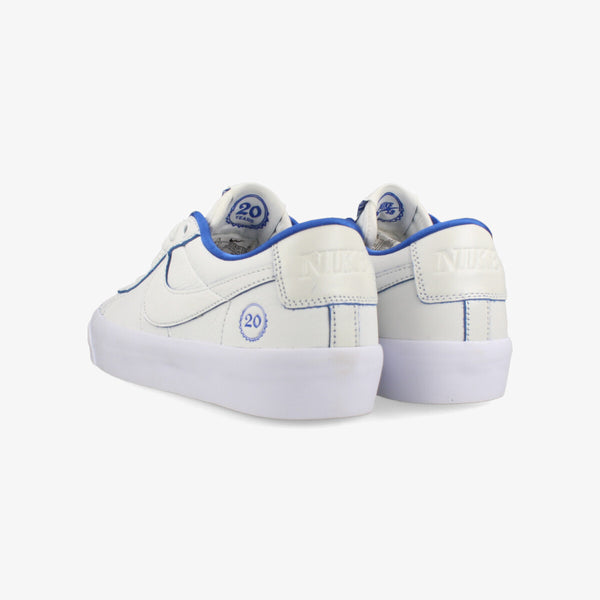 NIKE SB BLAZER LOW PRO GT SUMMIT WHITE/SUMMIT WHITE/WHITE/GAME ROYAL