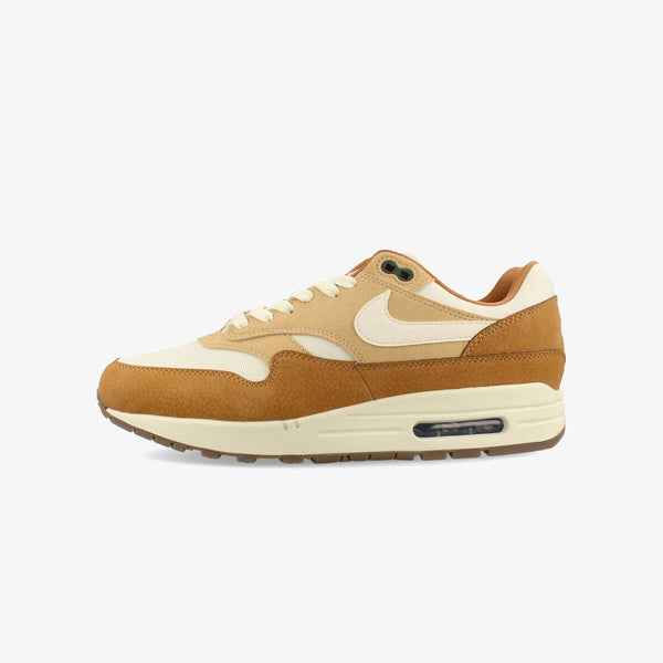 NIKE WMNS AIR MAX 1 '87 FLAX/COCONUT MILK/SESAME/VINTAGE GREEN