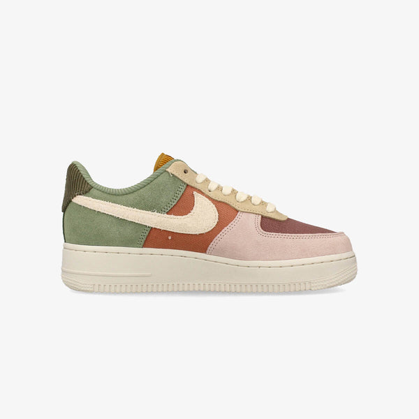 NIKE WMNS AIR FORCE 1 '07 LX 【OIL GREEN】 OIL GREEN/TERRA BLUSH/SESAME/PALE IVORY