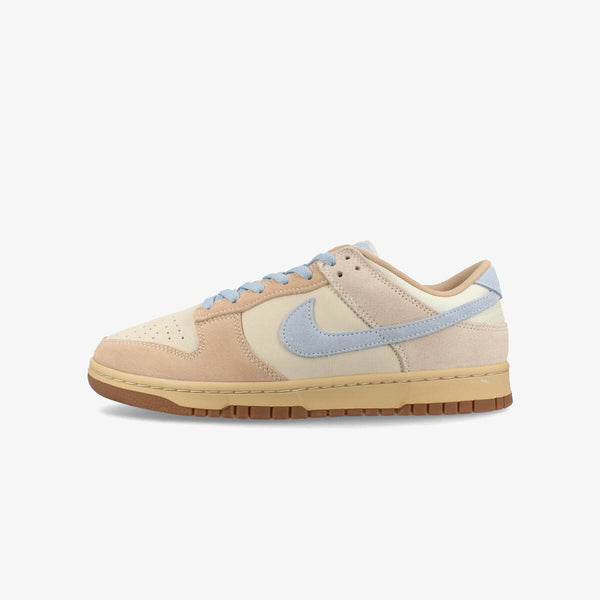 NIKE DUNK LOW 【LIGHT ARMORY BLUE】 COCONUT MILK/LIGHT ARMORY BLUE/SANDDRIFT/HEMP/SESAME/GUM MEDIUM BROWN