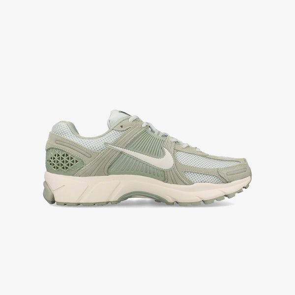 NIKE ZOOM VOMERO 5 JADE HORIZON/PHANTOM/LIGHT SILVER/WHITE/BLACK