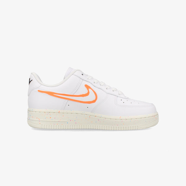 NIKE WMNS AIR FORCE 1 '07 LX WHITE/WHITE/SAIL/PLAYFUL PINK