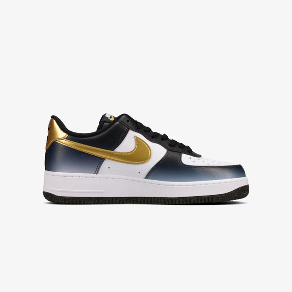 NIKE AIR FORCE 1 LOW PRM × FOOT LOCKER WHITE/BLACK/METALLIC GOLD