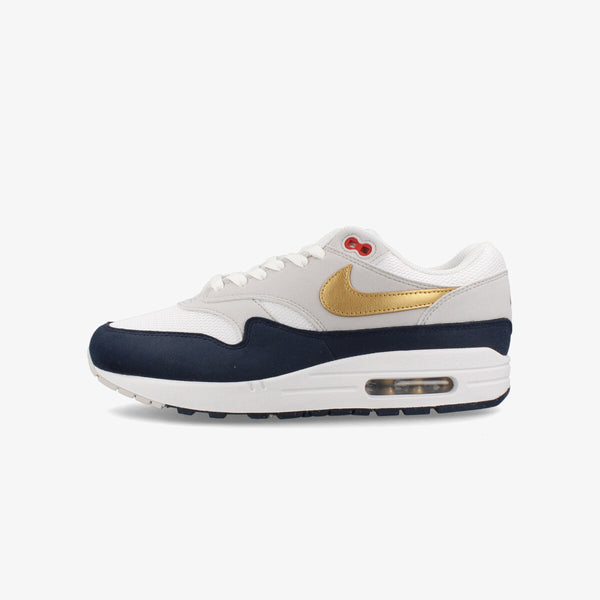 NIKE AIR MAX 1 【OLYMPIC】 OBSIDIAN/WHITE/LIGHT SMOKE GREY/METALLIC GOLD