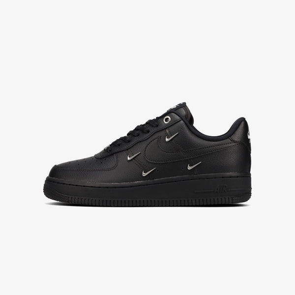 NIKE WMNS AIR FORCE 1 '07 LX BLACK/METALLIC SILVER