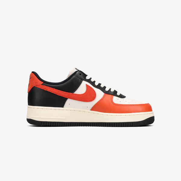 NIKE AIR FORCE 1 07 LV8 【HALLOWEEN】 BLACK/VINTAGE CORAL/PHANTOM/PALE IVORY