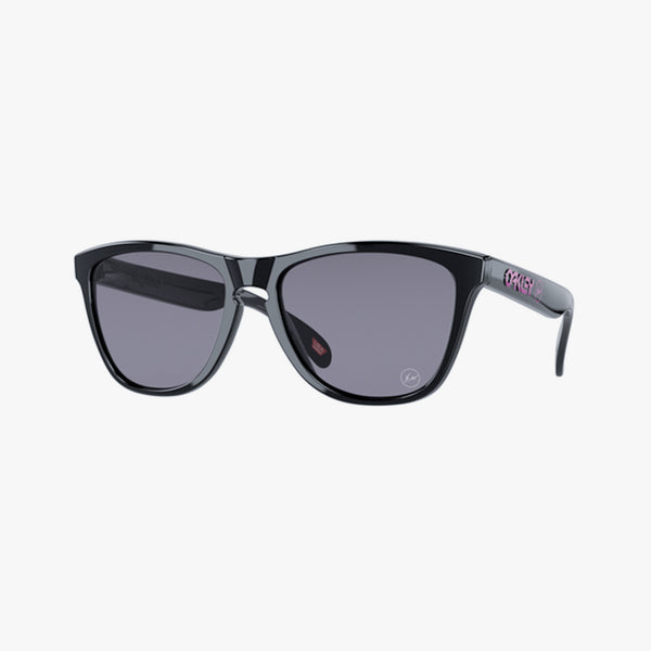 OAKLEY x FRAGMENT DESIGN FROGSKINS POLISHED BLACK 