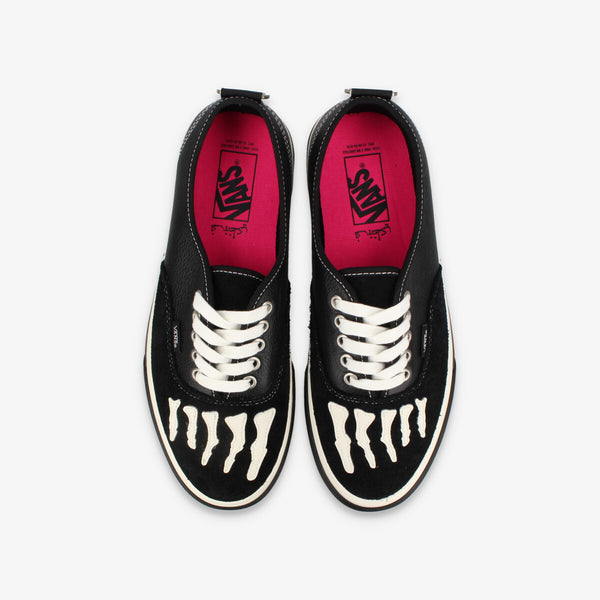 VANS AUTHENTIC × MARK SBTG BLACK/MARSHMALLOW -ASIAN ARTIST COLLECTION-