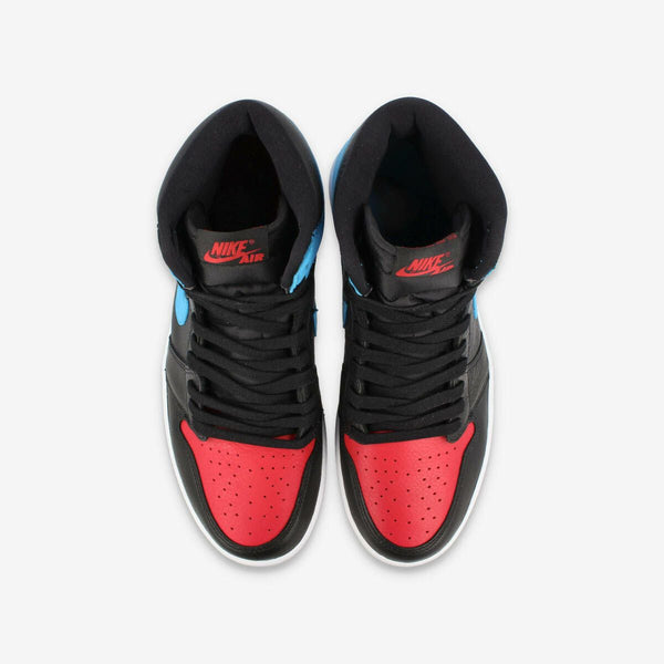 NIKE WMNS AIR JORDAN 1 HIGH OG BLACK/DK POWDER BLUE/GYM RED [UNC TO CHICAGO]