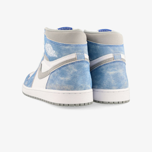 NIKE AIR JORDAN 1 RETRO HIGH OG HYPER ROYAL/WHITE/LIGHT SMOKE GREY