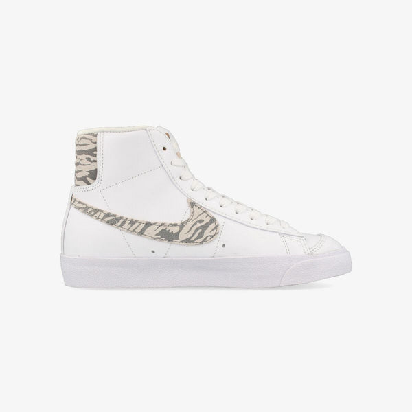 NIKE WMNS BLAZER MID '77 WHITE/SUMMIT WHITE/PARTICLE GRAY