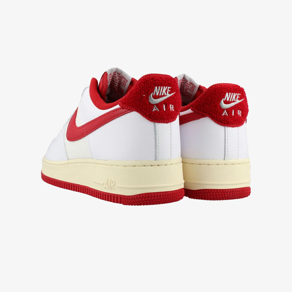 NIKE AIR FORCE 1 '07 LV8 WHITE/GYM RED/SAIL/WHITE