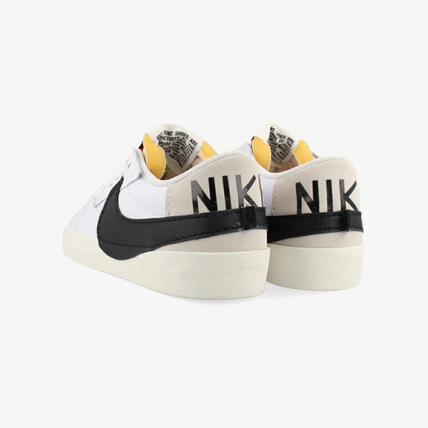 NIKE BLAZER LOW '77 JUMBO WHITE/BLACK/WHITE/SAIL/VOLT/TEAM ORANGE