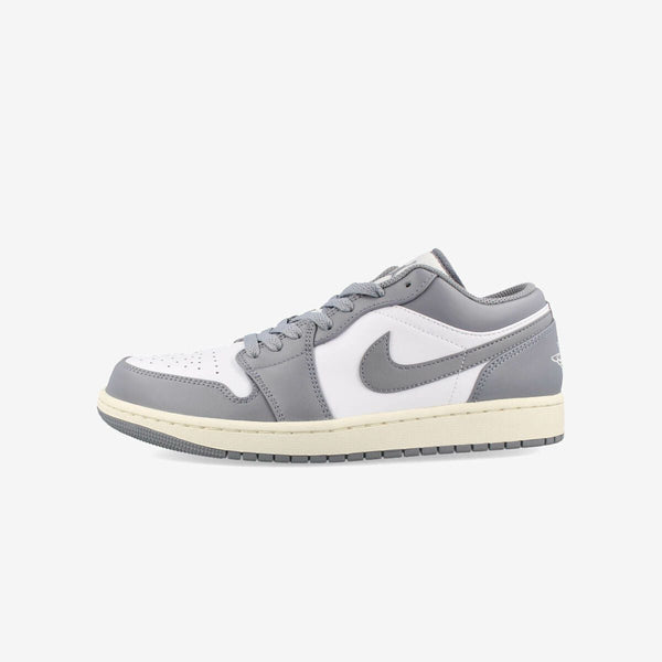 NIKE AIR JORDAN 1 LOW STEALTH/WHITE/SAIL 【VINTAGE GREY】