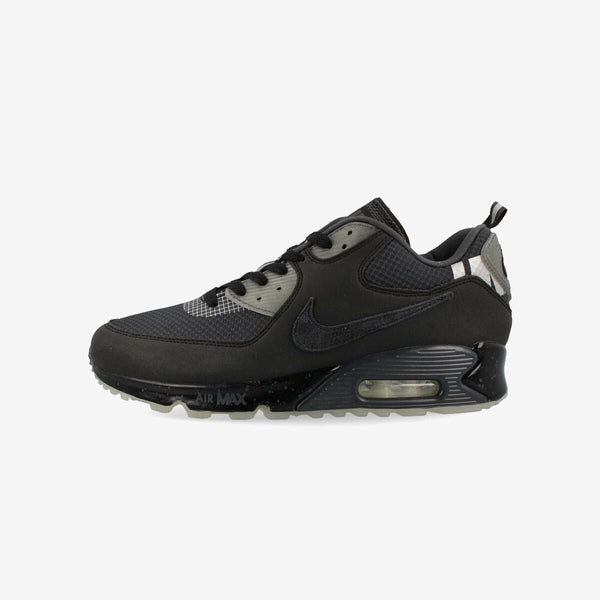NIKE x UNDEFEATED AIR MAX 90 BLACK/BLACK/ANTHRACITE