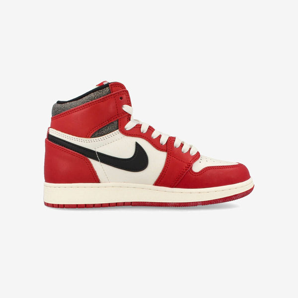 NIKE AIR JORDAN 1 RETRO HIGH OG GS VARSITY RED/BLACK/SAIL/MUSLIN [CHICAGO LOST &amp; FOUND]