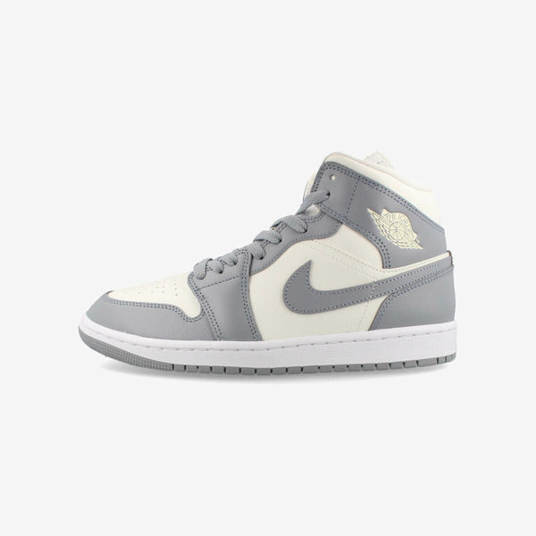 NIKE WMNS AIR JORDAN 1 MID SAIL/STEALTH/WHITE