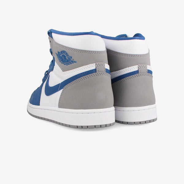 NIKE AIR JORDAN 1 RETRO HIGH OG TRUE BLUE/WHITE/CEMENT GRAY [TRUE BLUE]